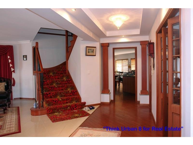 4 Haase Place, Bellbowrie QLD 4070